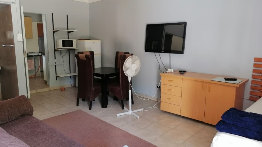 To Let 7 Bedroom Property for Rent in Fichardt Park Free State